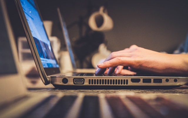 Lokalny serwis internetowy – zalety operatora z Rzeszowa