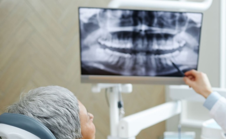 W jakich sytuacjach lepiej udać się z dzieckiem do stomatologa dziecięcego, a nie do ogólnego?